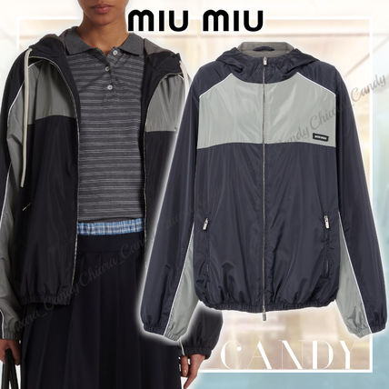 【miumiu】ロゴパッチ付きジップアップブルゾン オーバーサイズ オーバーサイズ MiuMiu(ミュウミュウ) ブルゾン(レディース