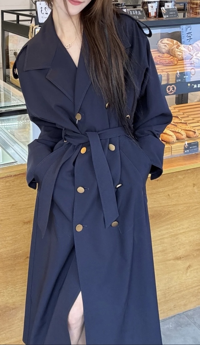 オフィスもプライベートも《Max Mara》ギャバジンウールコート