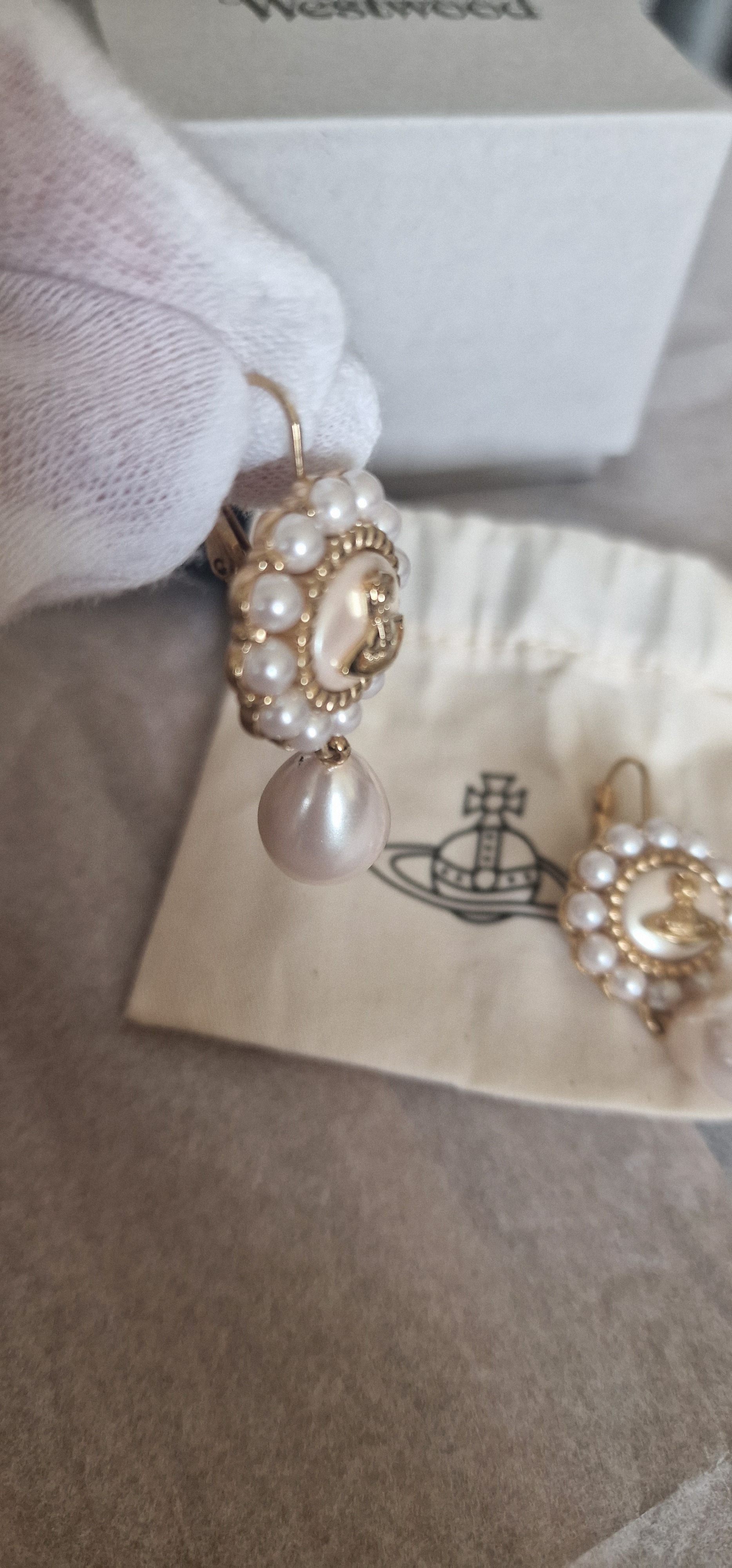 Vivienne Westwood Amayaパールドロップピアス Vivienne Westwood Amayaパールドロップピアス (Vivienne