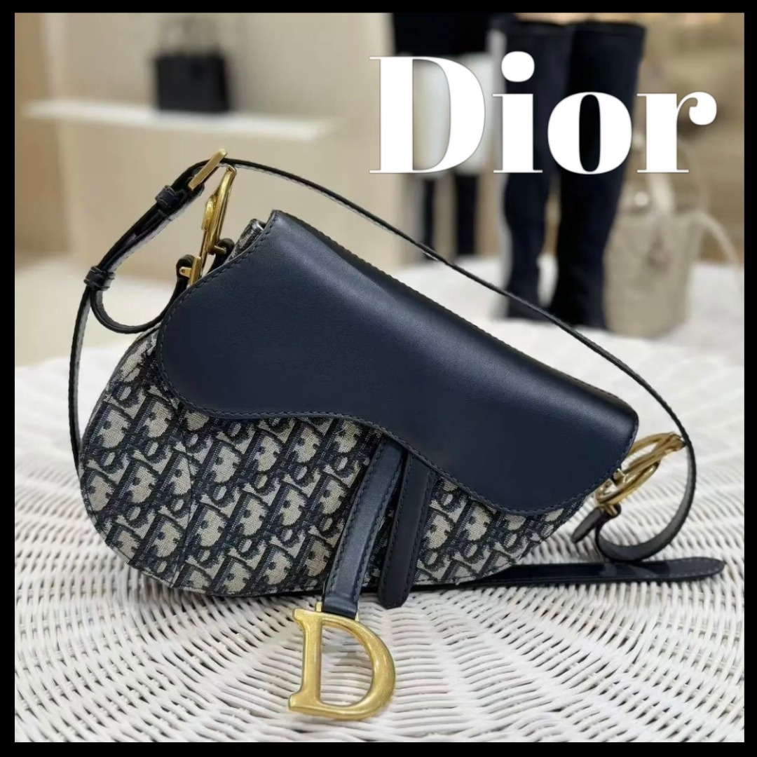 【リップやスマホなど必需品が入る】Dior ソフトバッグ ミニ
