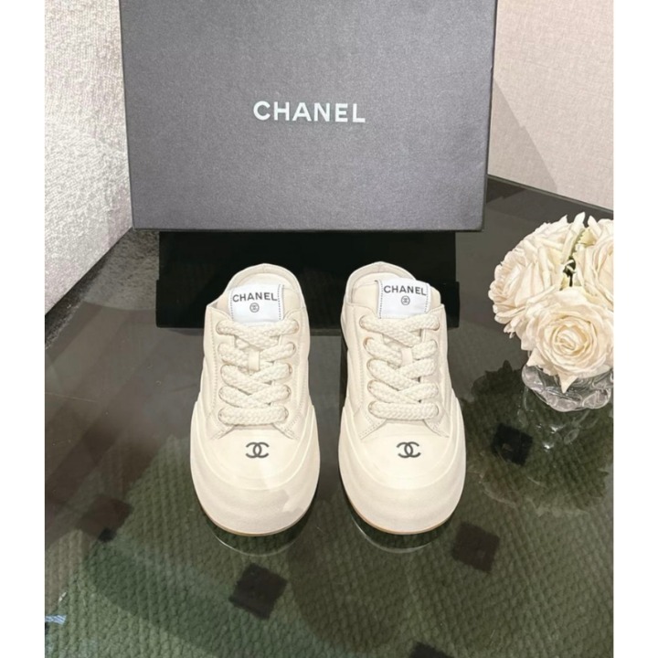 《履きやすく可愛い♥》CHANEL厚底スニーカー スリッポン