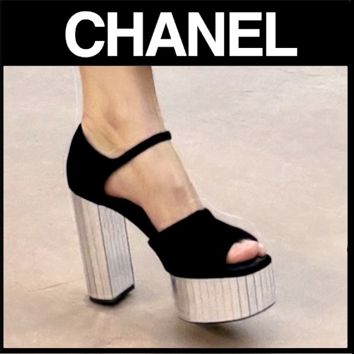 【25S☆ベルベット生地】CHANEL サンダル 足元をおしゃれに★