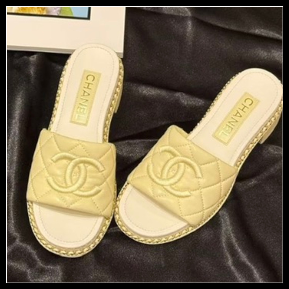 【カラフルで可愛い☆】CHANEL ミュール