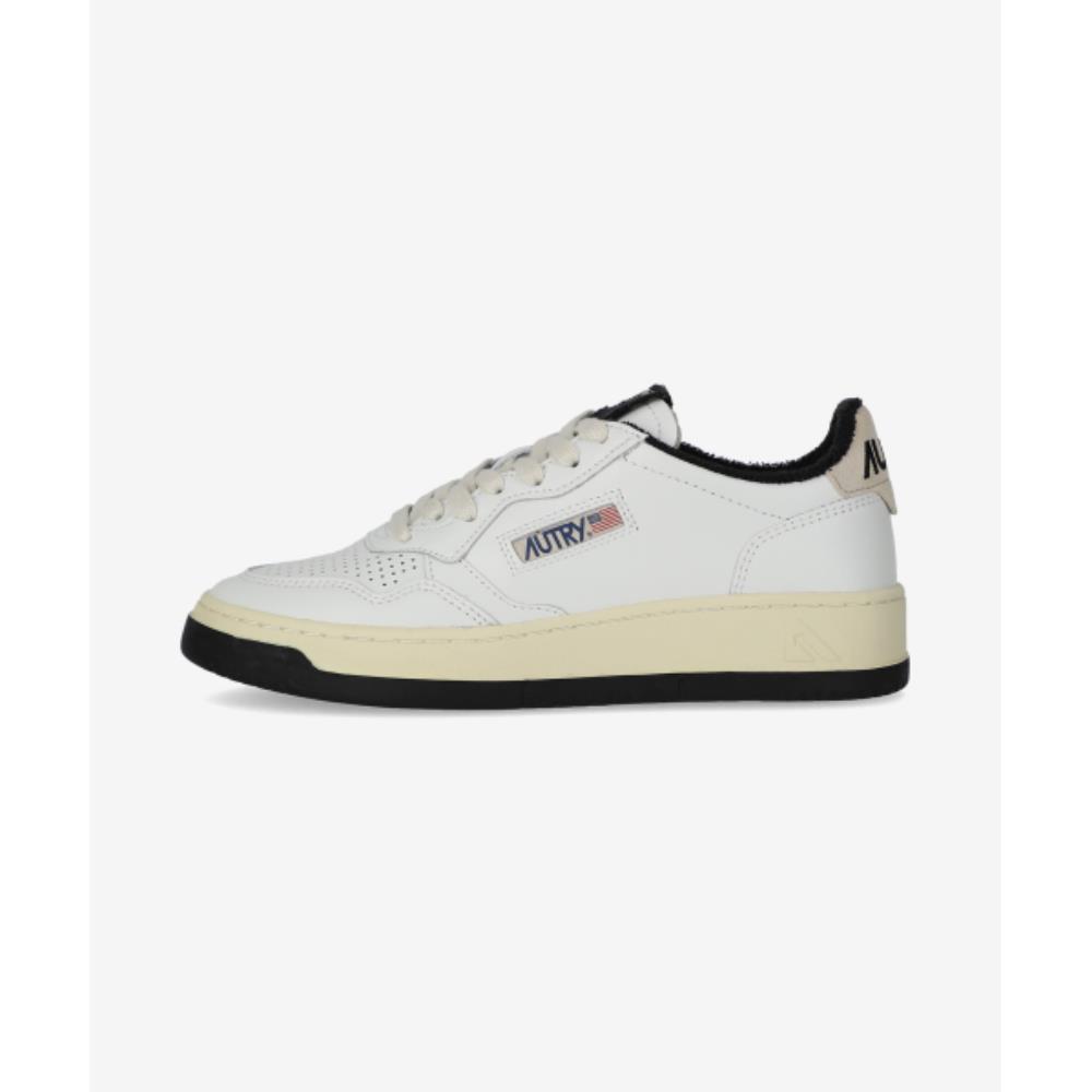 ☆AUTRY☆ Medalist Low Sneakers White AULWVS08 AULWVS08SS25