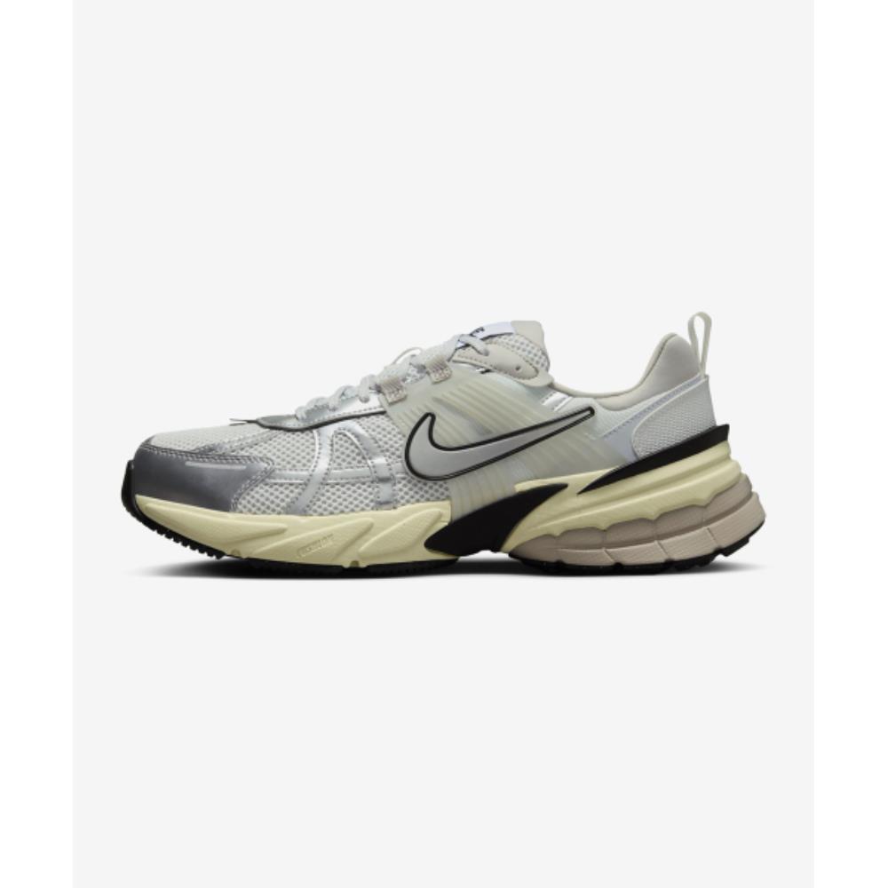 ☆Nike☆ V2K Run M Summit WhitePure PlatinumLight Iron Or Me