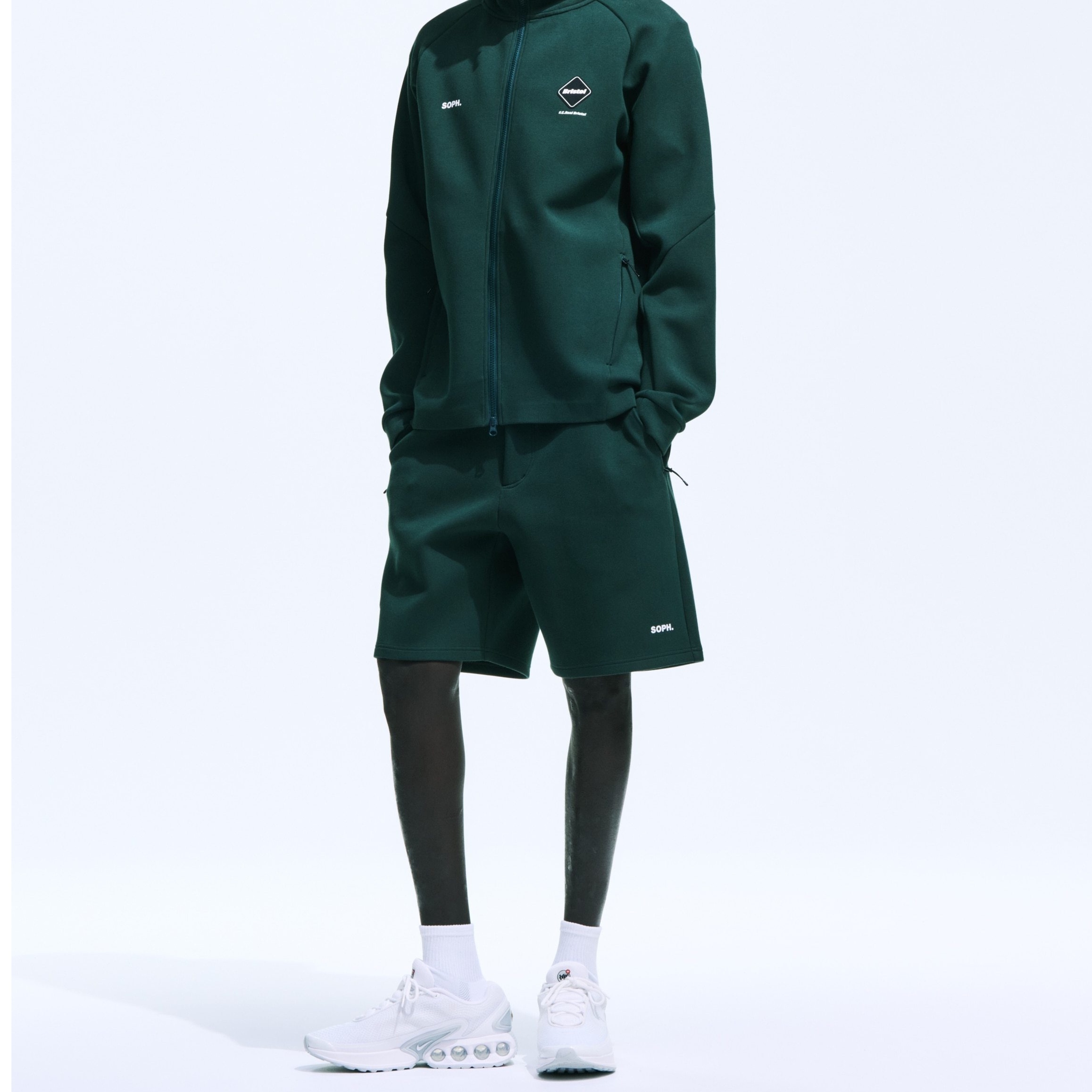 すぐ届く F.C.Real Bristol TECH SWEAT ショートパンツ 関送無
