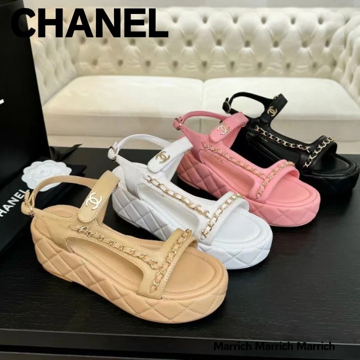CHANEL《スマートな足元に》 シャネル サンダル
