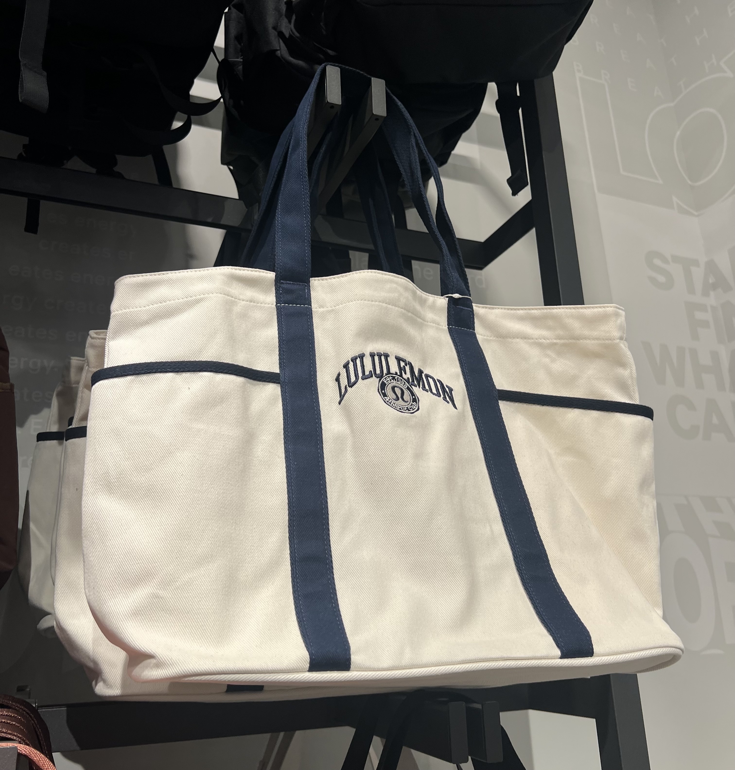 【lululemon】Daily マルチポケット キャンバストートバッグ 20L