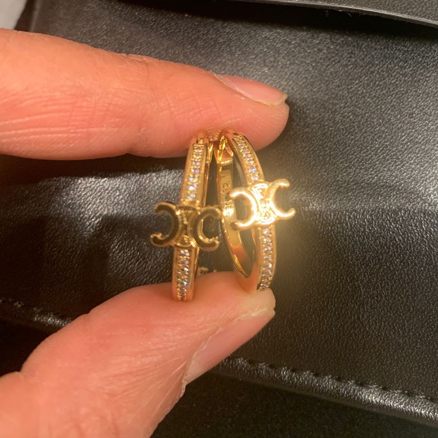 トリオンフが可愛い♡】CELINE スパークル フープピアス ピアス