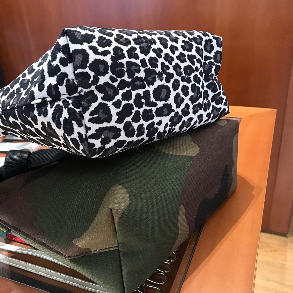 限定品【Herve Chapelier】ナイロンスクエアショルダー1752W, F 限定品【Herve Chapelier】ナイロンスクエアショルダー1752W, F