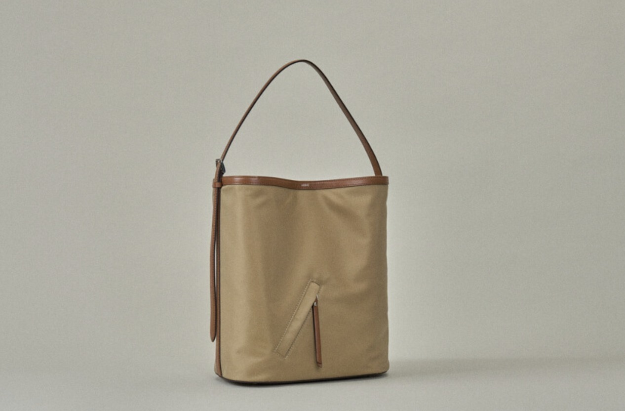 【HERVE】 MAILO BAG LARGE NYLON [送料・関税込] ☆HERVE☆MAILO BAG LARGE NYLON☆日本未入荷☆送料・関税込