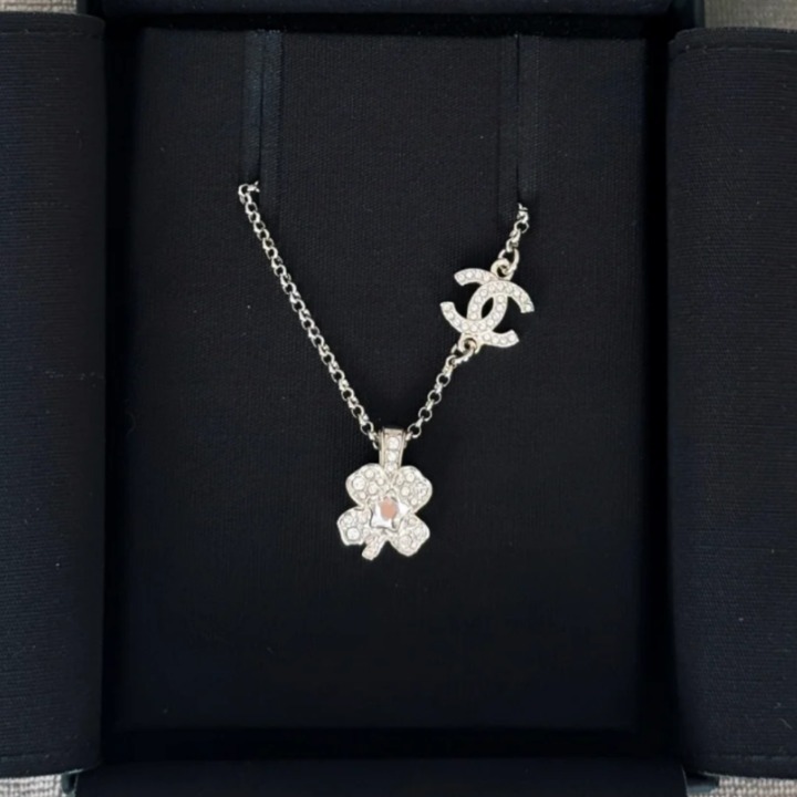 《人気☆》CHANEL クローバー ネックレス