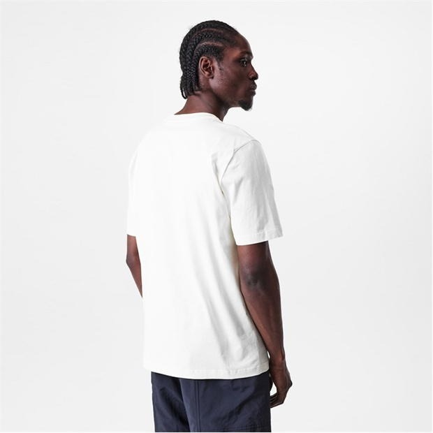 【国内発送・関税込】MONCLER フロントロゴレタリングプリント 国内発送・関税込】MONCLER フロントロゴレタリングTシャツ T