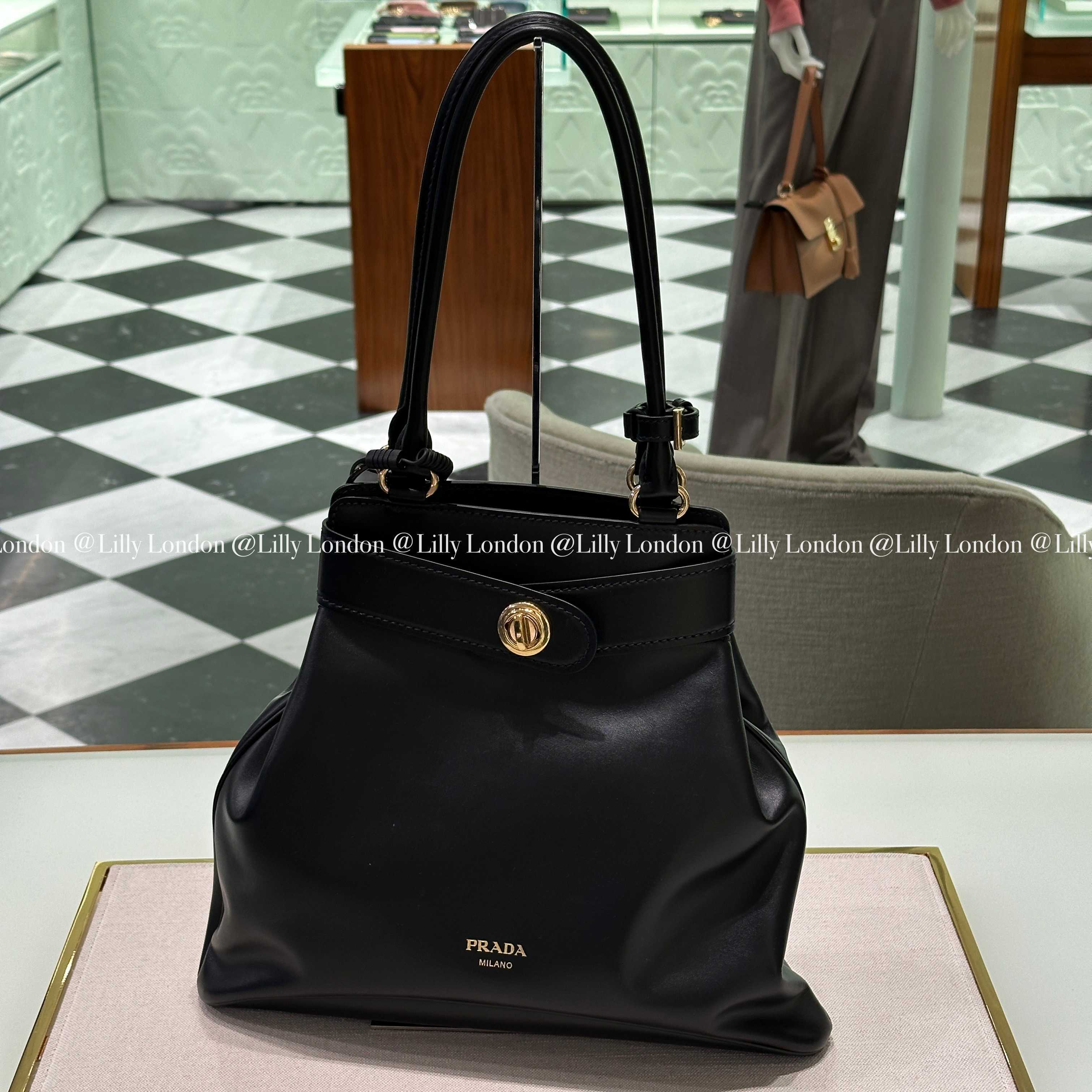 PRADA プラダ ミディアム レザー トートバッグ 1BG567