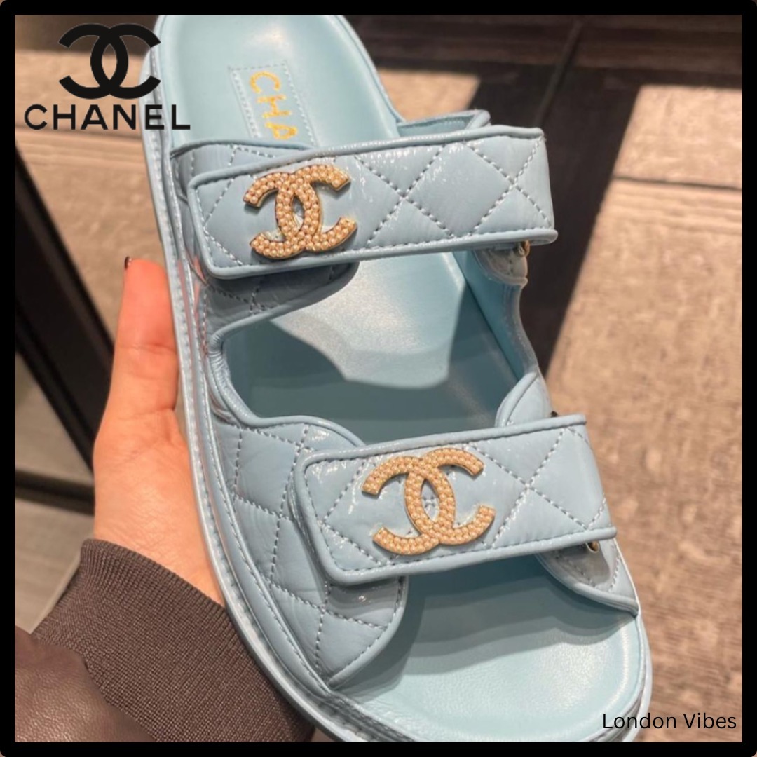 25S パールココマーク♪ CHANEL フッドベットサンダル 水色