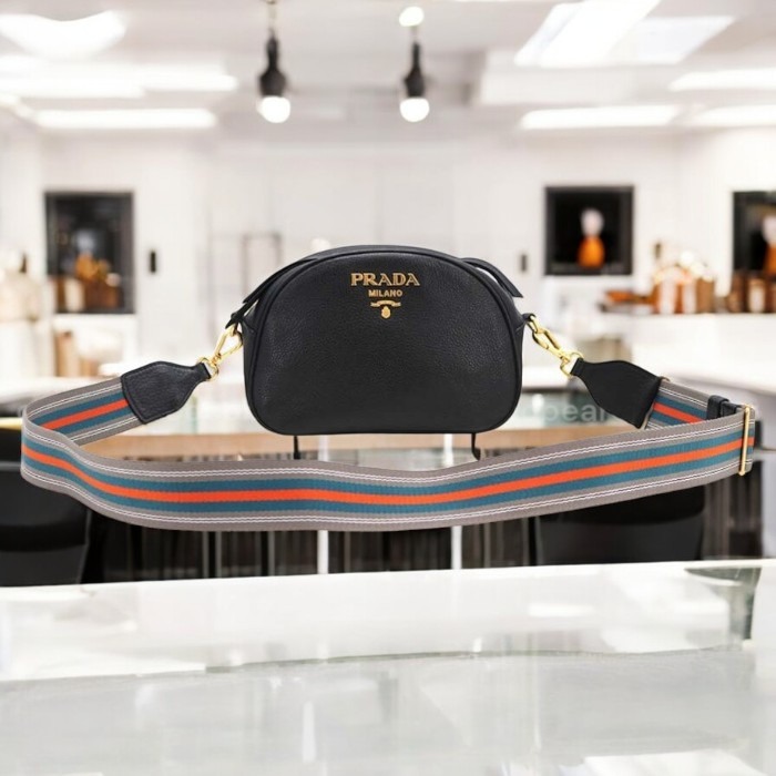 ヴィンテージ☆PRADA☆プラダ☆クロスバック