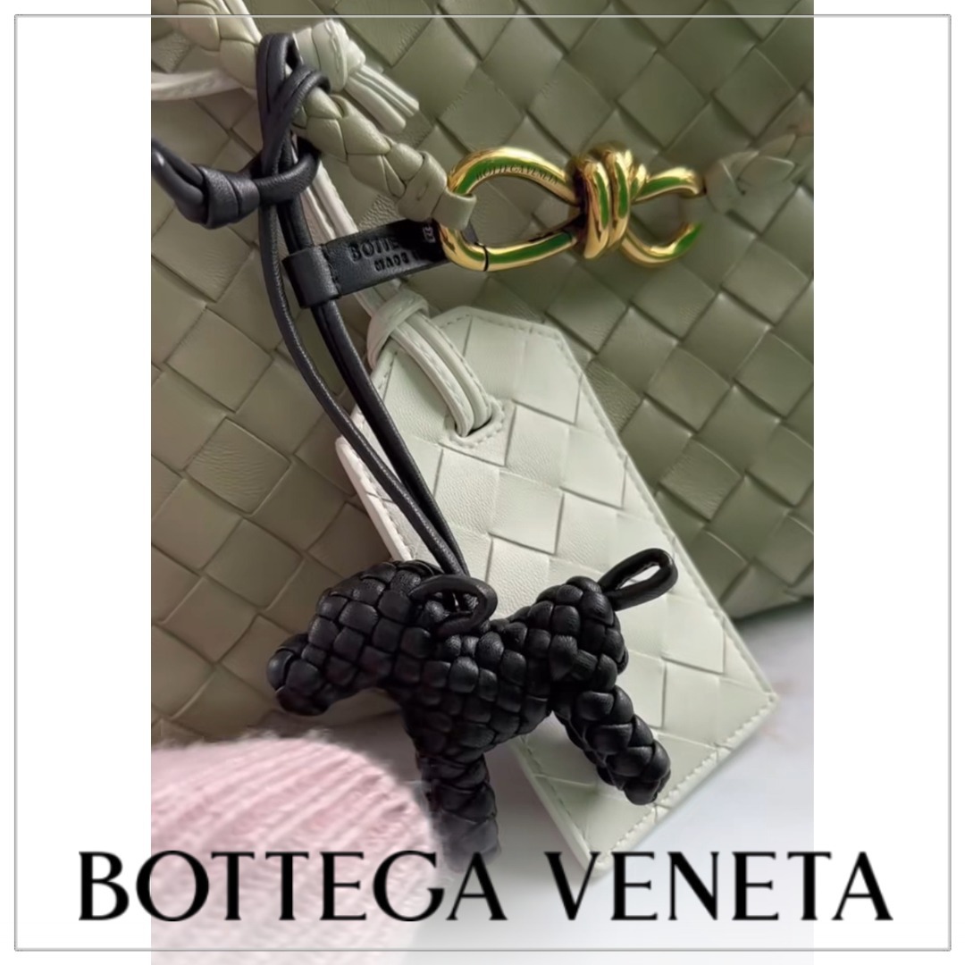 BOTTEGA VENETA◆ラムスキン John John ドッグチャーム ブラック