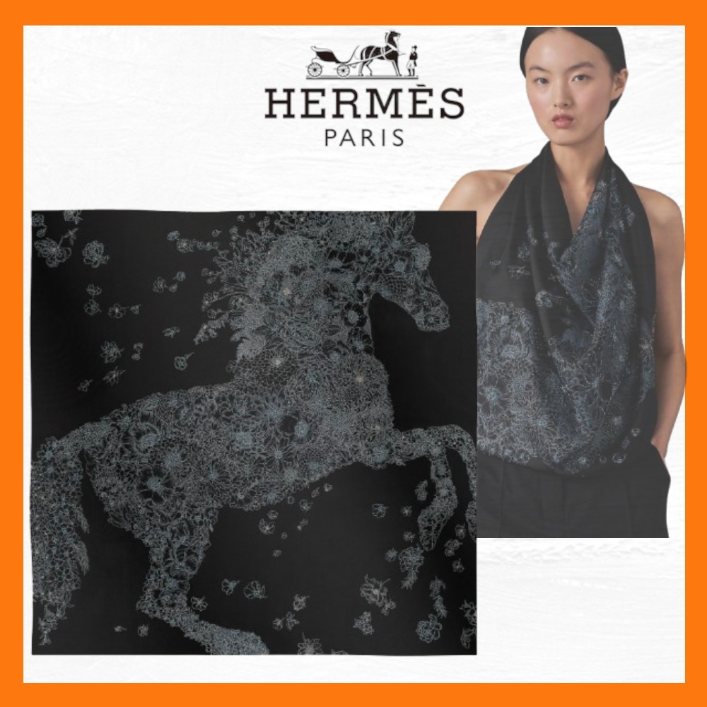 気品漂う華やぎスタイル HERMES Carre 90 スカーフ