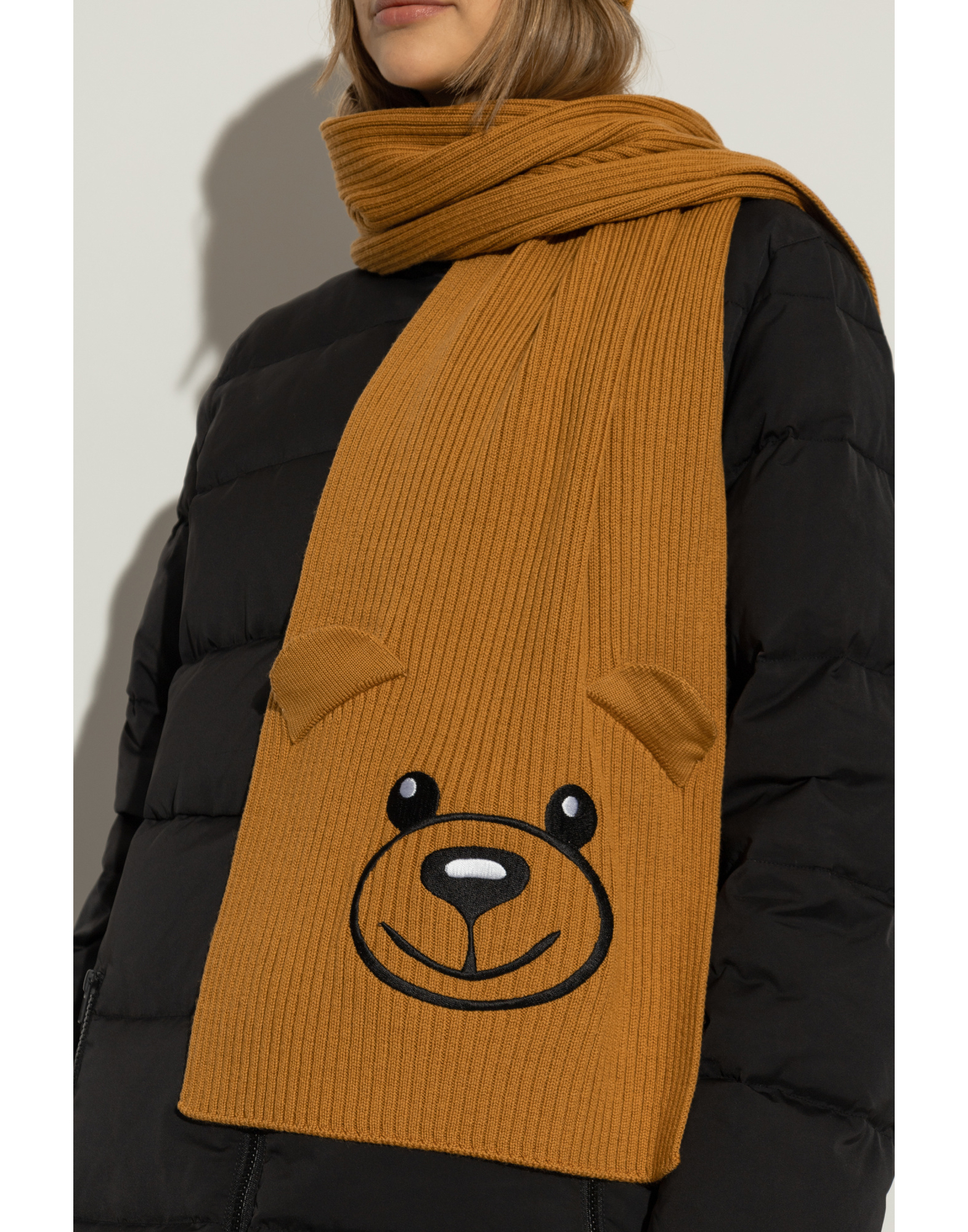 MoschinoモスキーノTeddy Bear Embroidered Knit Scarfスカーフ