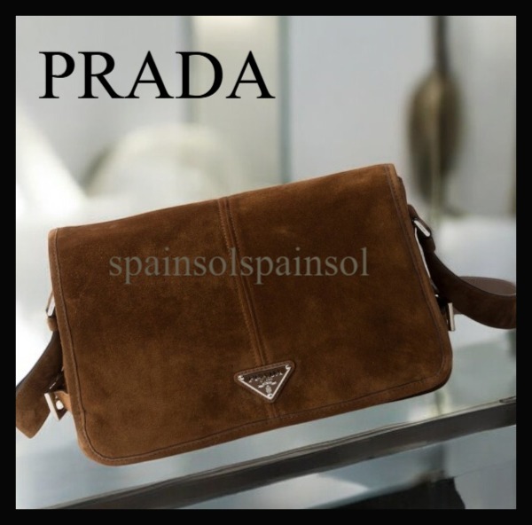 プレゼントに♪【PRADA】ロゴ入り スエード ショルダーバッグ★
