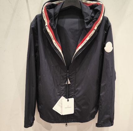 MONCLER2023春夏新作 フリース素材 フード付き スウェットシャツ MONCLER2022春夏 レタリングロゴ入りフード付きスウェットシャツ