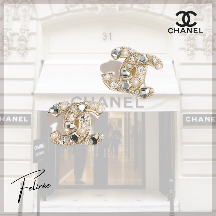 《耳元煌めく☆》CHANEL ピアス
