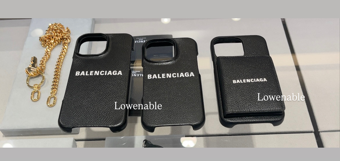 すぐ届く☆希少【BALENCIAGA】iphone16PRO&16PRO MAX ケース