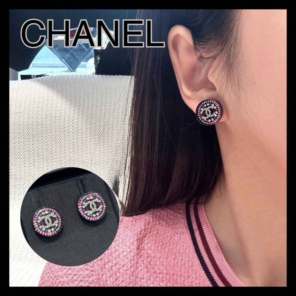 【ボタン風デザインがオシャレ♪】CHANEL ピアス