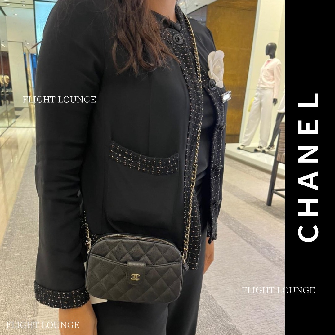 入荷情報あり♪ CHANEL スマホも入る チェーン ポーチバッグ