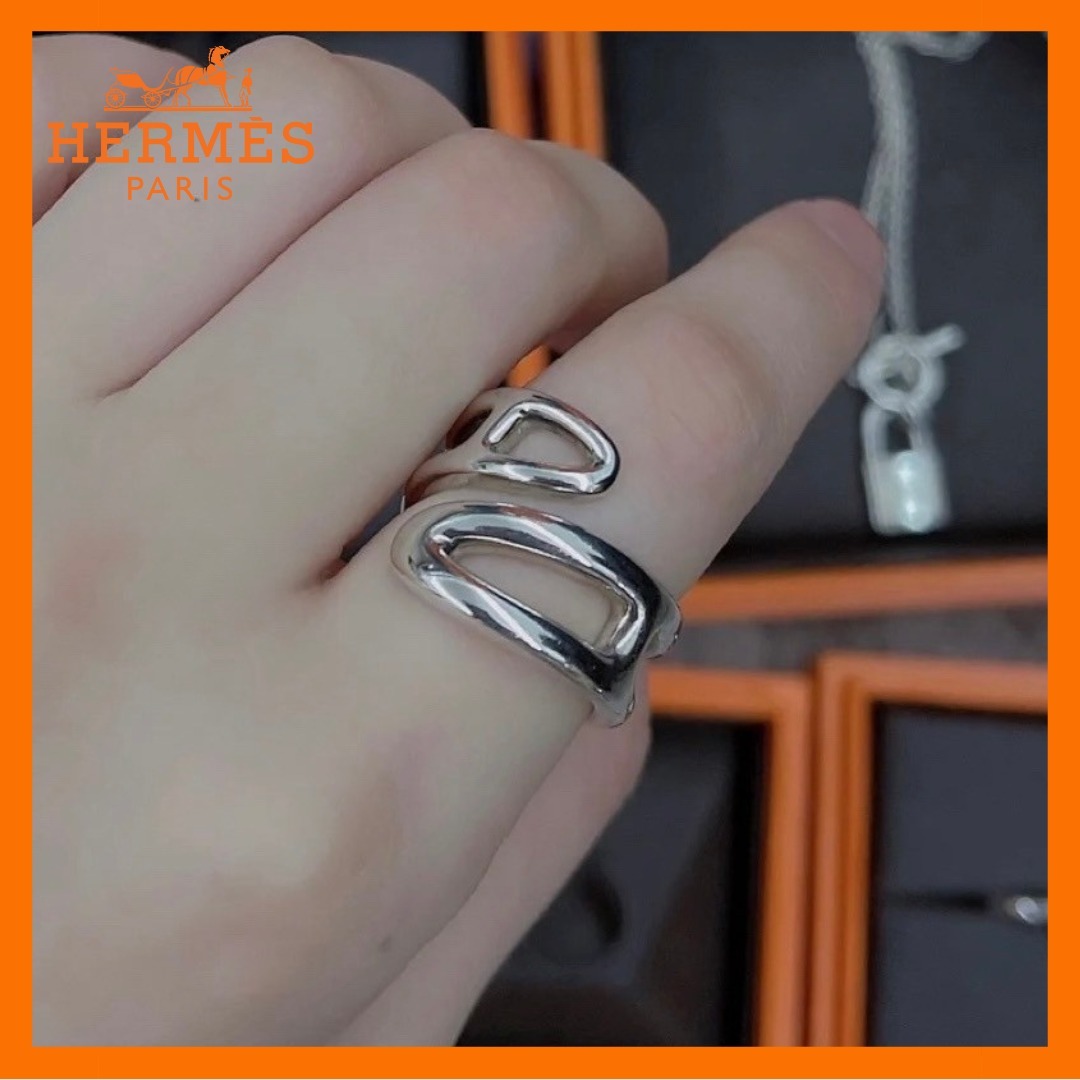 【魅力ある指先に＊】HERMES シェーヌダンクル Twist PM リング