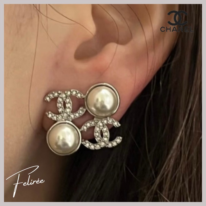 《ツインロゴがお洒落☆》CHANEL ピアス CCロゴ パール
