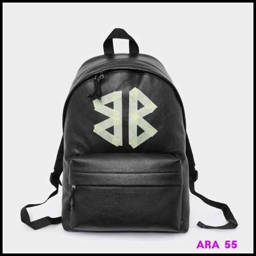 BALENCIAGA正規品/送料/関税込み Explorer Backpack