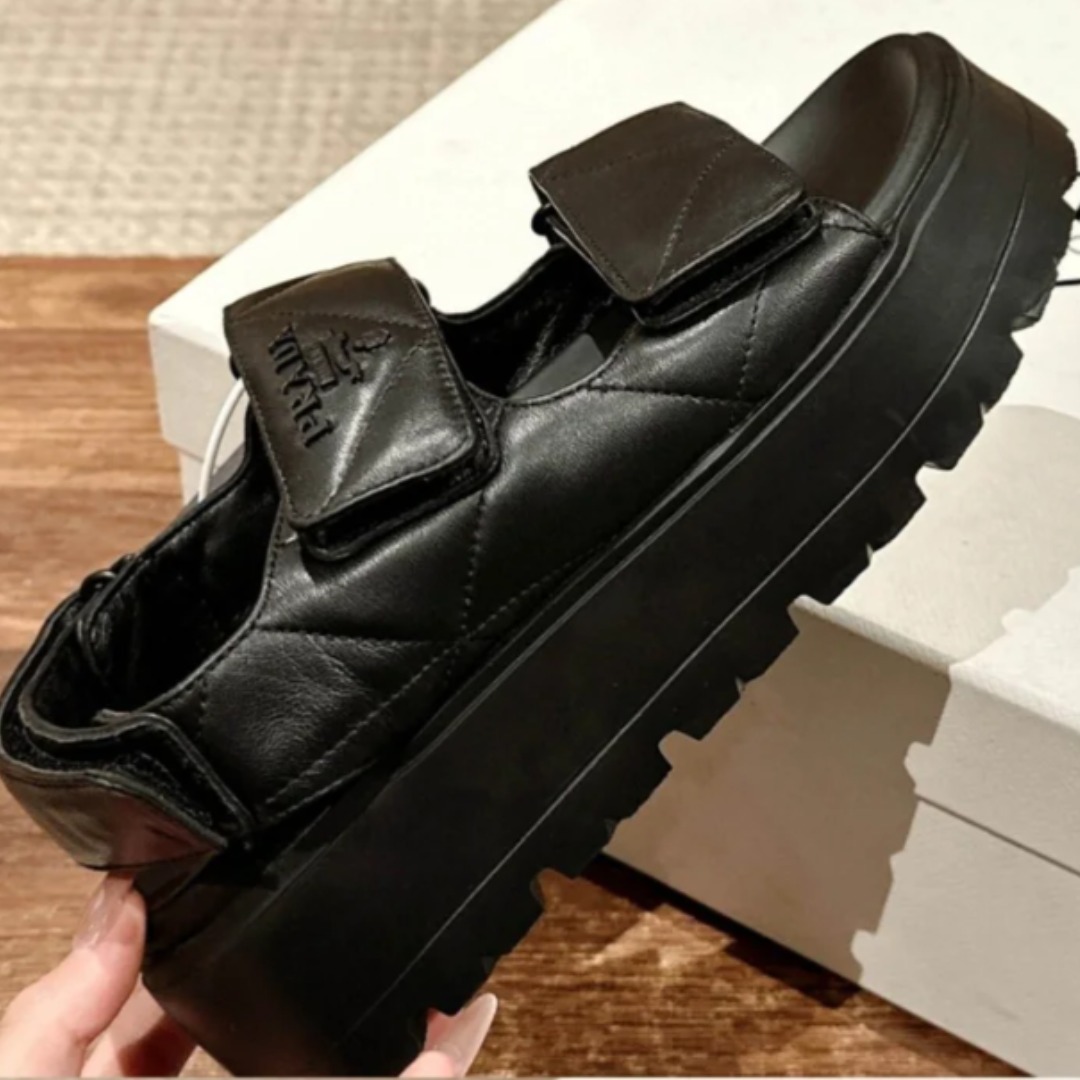 【PRADA】レディース キルティング ナッパ レザーミュール 長く愛用できる】PRADA キルティングナッパレザーミュール