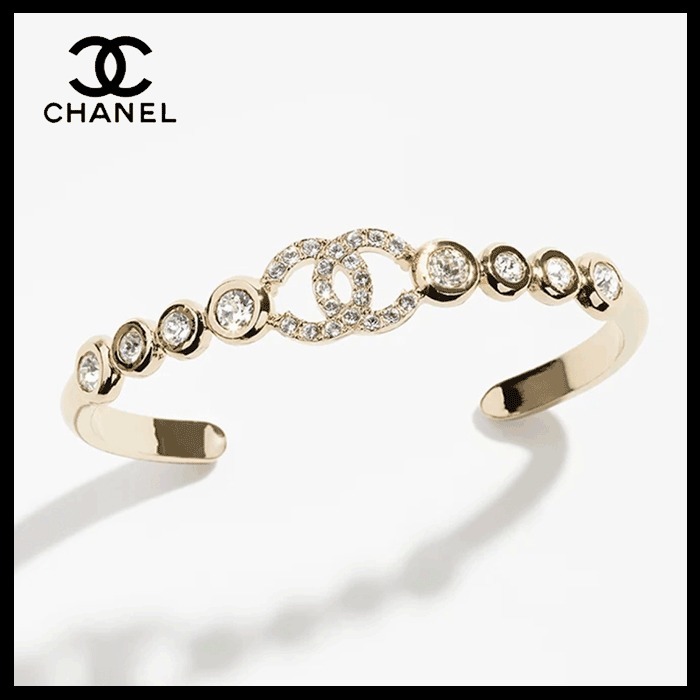 【大人気☆キラキラきらめくクリスタル☆】CHANEL バングル