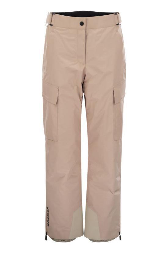 パンツ MONCLER Women Shorts  Burmudas J20982G00002549SU 51L PINK
