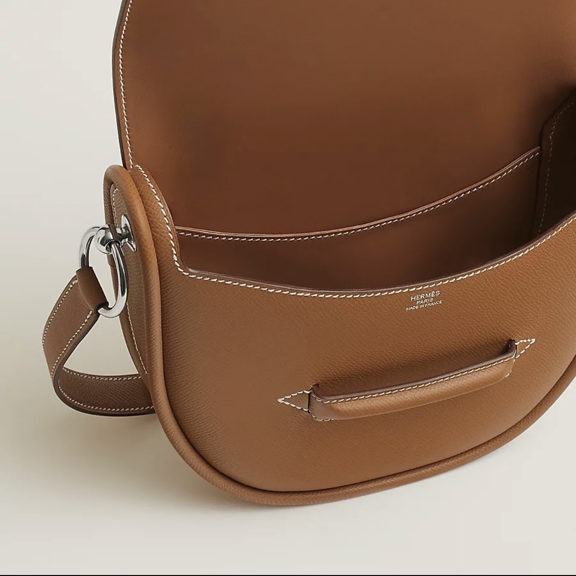 多機能★【HERMES】コリエ ダトラージュ ショルダーバッグ ☆新作☆エルメス コリエ・ダトラージュ ショルダーバッグ
