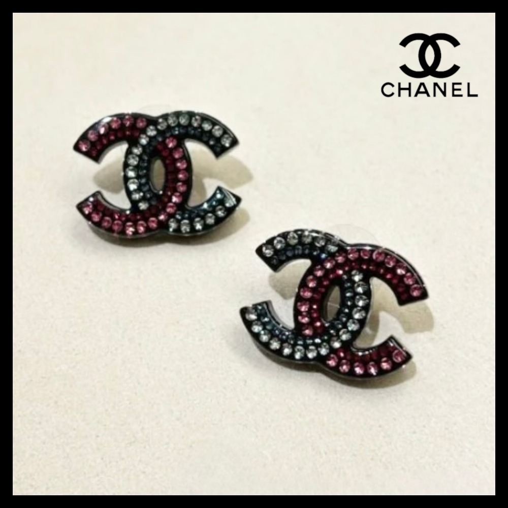 【ブラック＆キラキラ】CHANEL ピアス