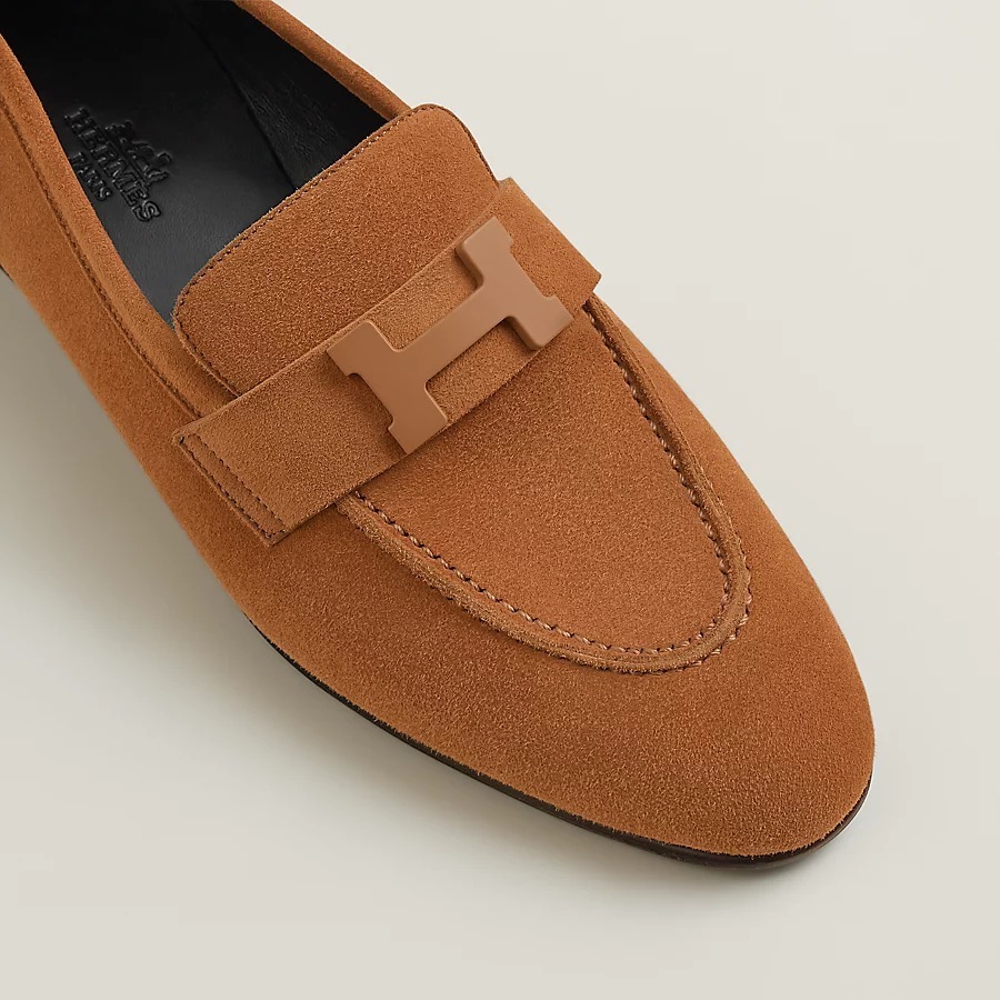 【HERMES】エレガントな装い☆モカシン《パリ》