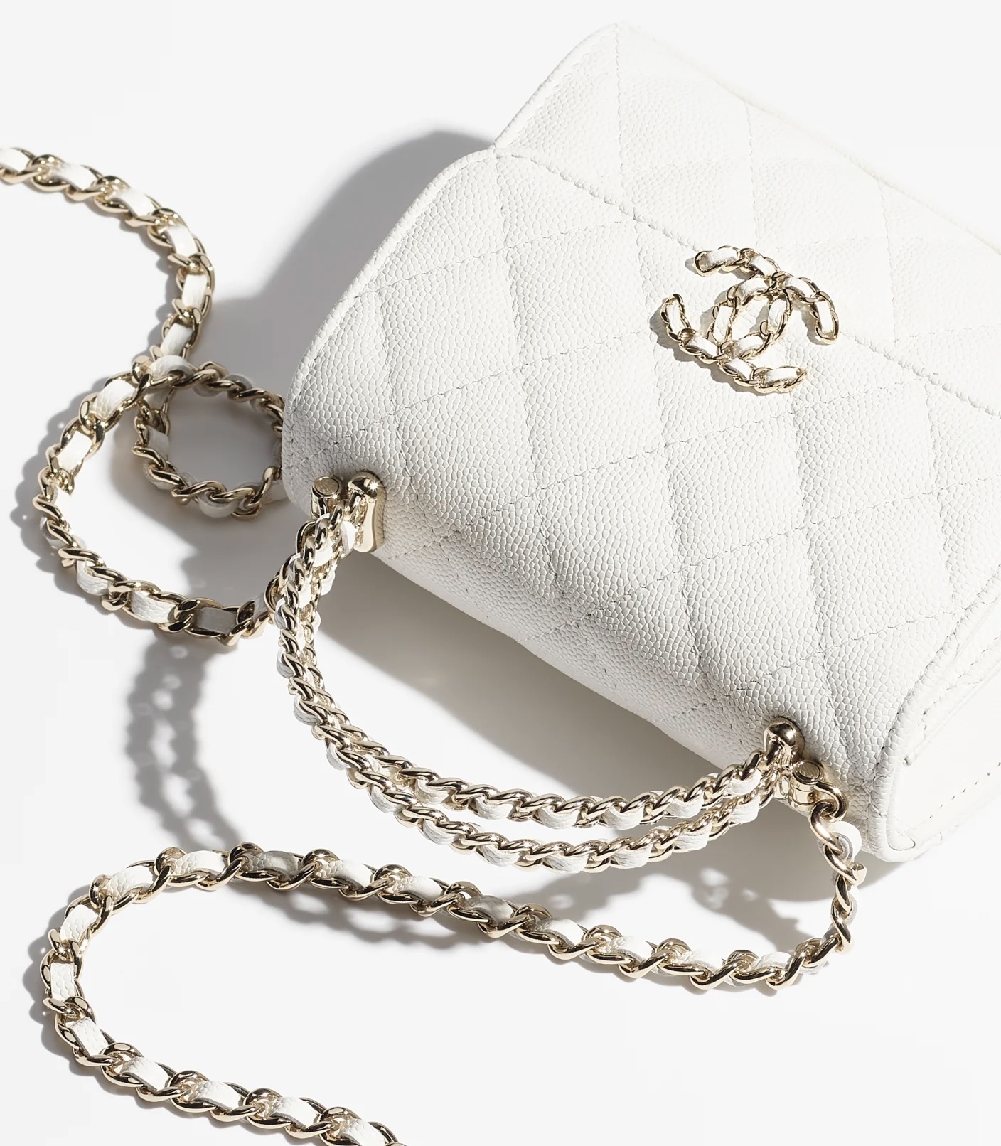 【19風ロゴが可愛い】CHANEL★クラッチバッグ★25S限定 19風ロゴが可愛い】CHANEL☆クラッチバッグ☆25S限定 (CHANEL
