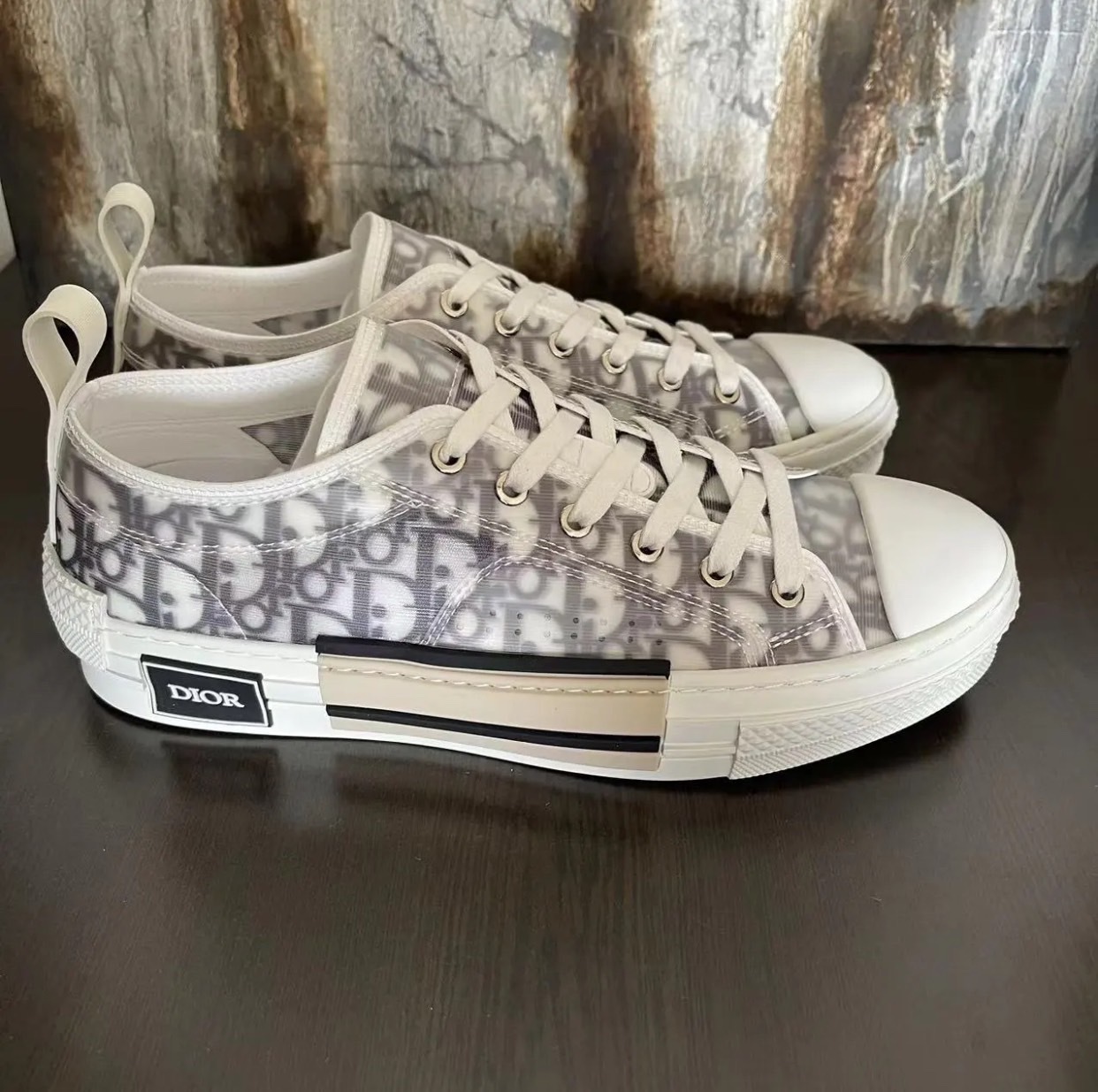 【ロゴがおしゃれ♪】Dior★B23 リーグ ロートップスニーカー 足元からオシャレに】Dior B23 リーグ ロートップスニーカー