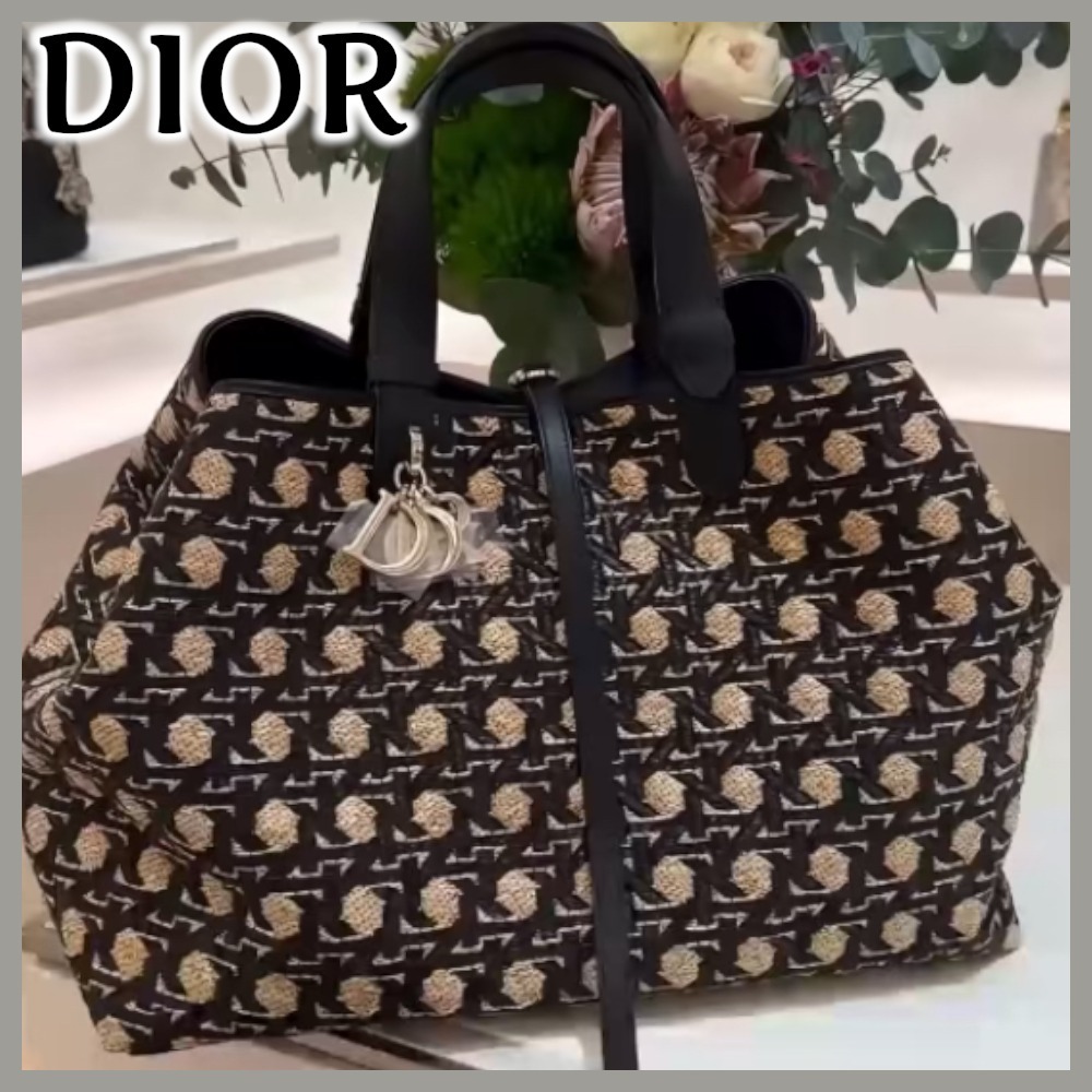 【機能的なデザイン♪】Dior Toujours バッグ ラージ