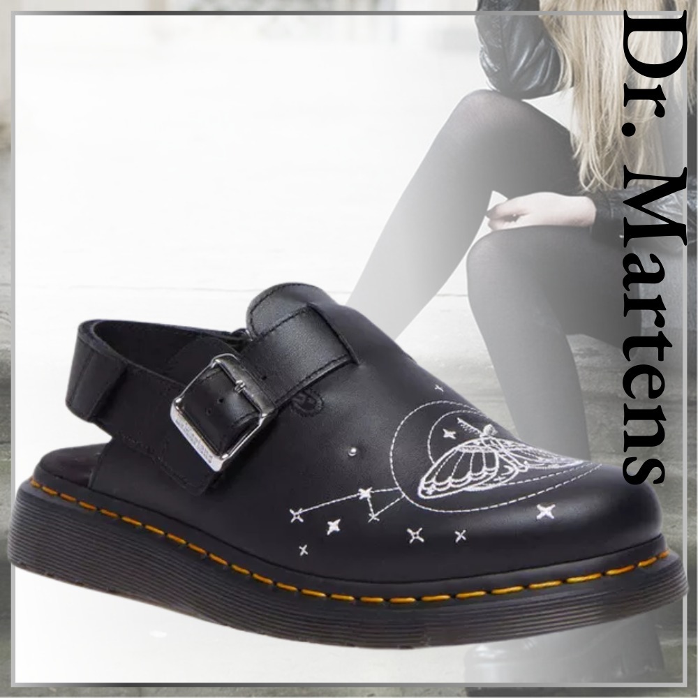 刺繍が目を引く【Dr.Martens】JORGE II CELESTIAL MOTH ミュール