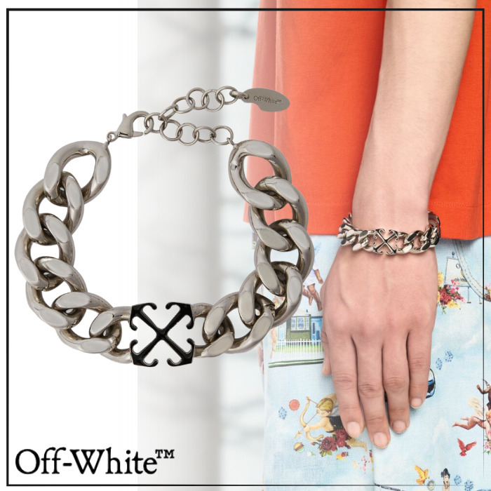 《存在感抜群》【Off-white】エナメルアローレスレット