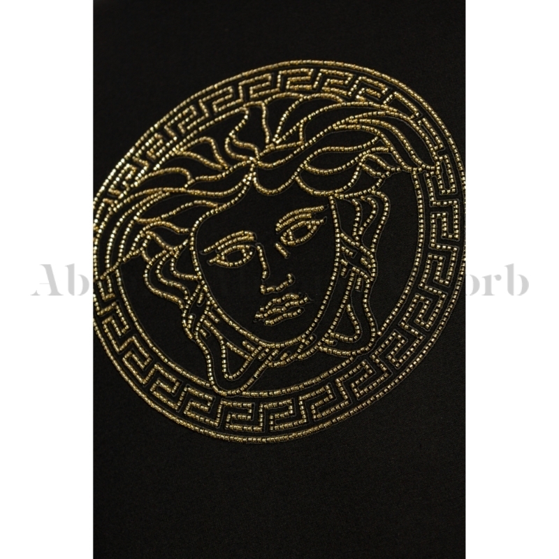 【25SS NEW】VERSACE_men / MEDUSA ビーズ刺繍装飾付き Tシャツ 25SS NEW】VERSACE_men / MEDUSA ビーズ刺繍装飾付き Tシャツ