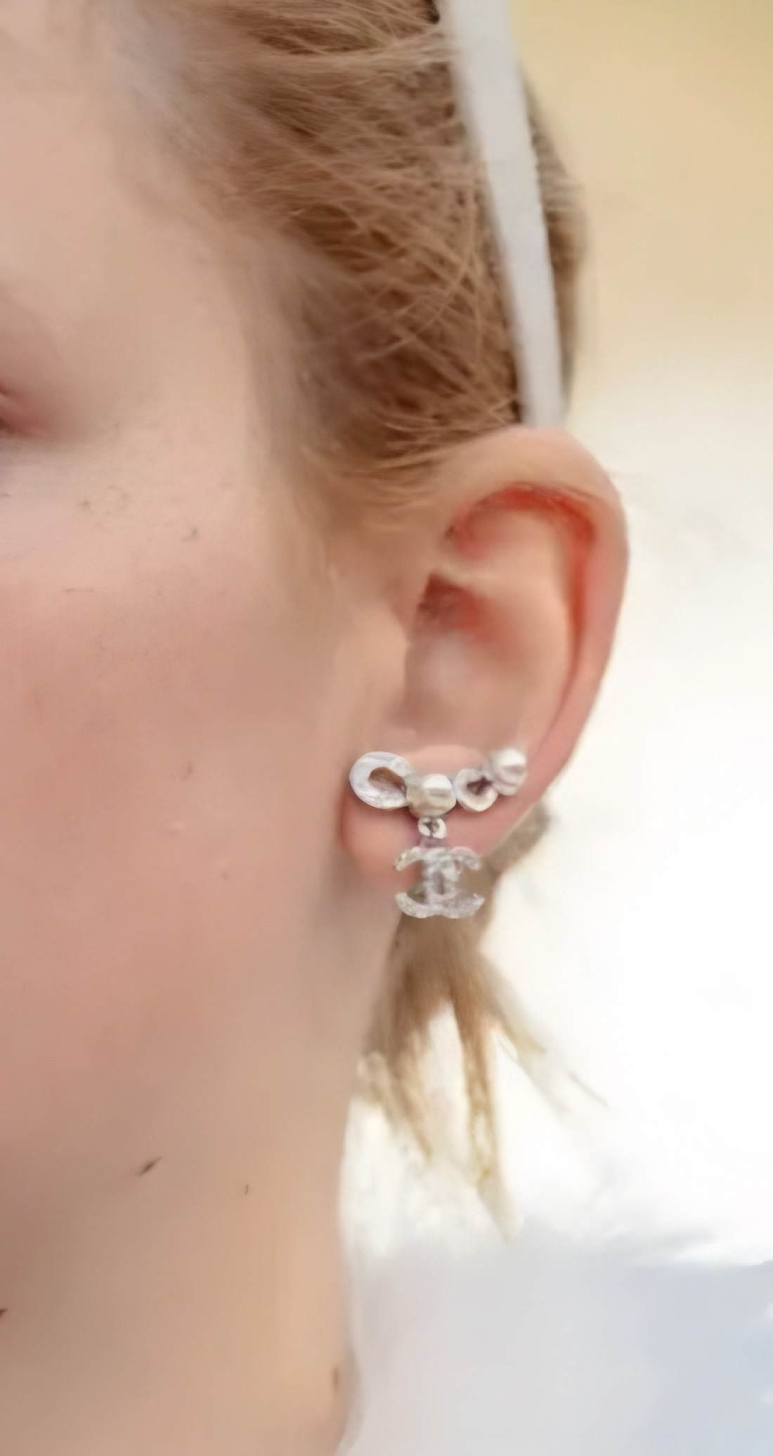 《cocoの文字風デザインがお洒落♪》25S限定★CHANEL ピアス