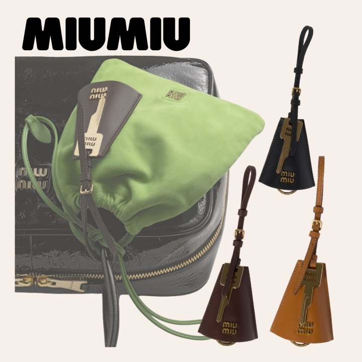 【MIUMIU】ミュウミュウ レザートリック ストラップ