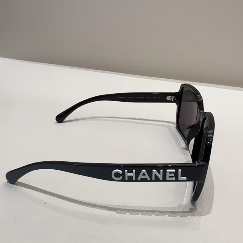 【クールに決まる♡】CHANEL《サングラス》