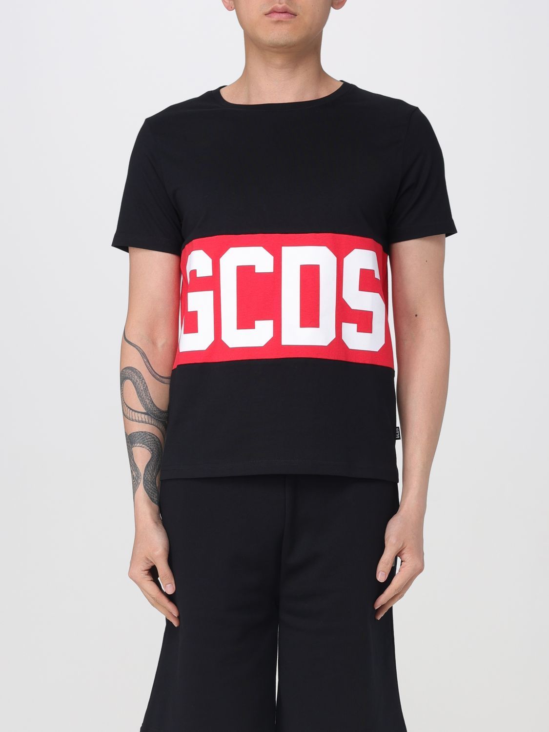 Tシャツ・カットソー GCDS Men T-shirt Black B1XM2314JA3 99