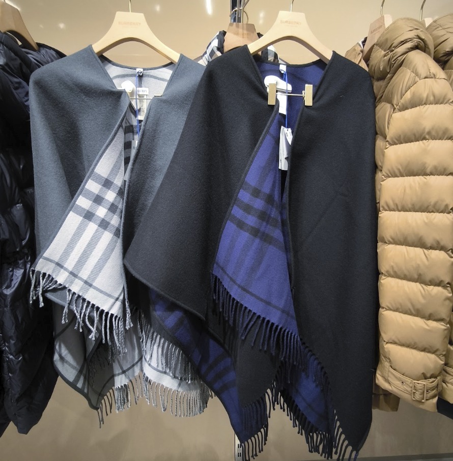 【BURBERRY】リバーシブル ジャイアントチェックウールポンチョ