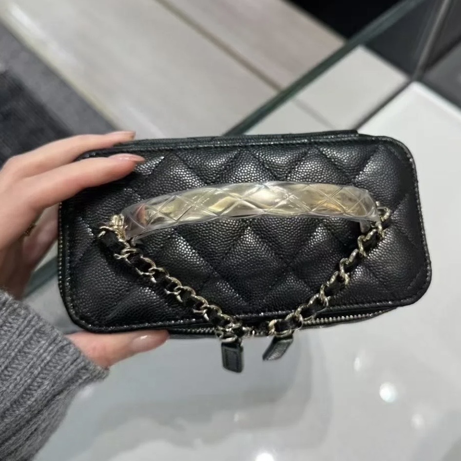 大人可愛い♡高級感【CHANEL】ヴァニティ バッグ 大人可愛い♡高級感【CHANEL】ヴァニティ バッグ